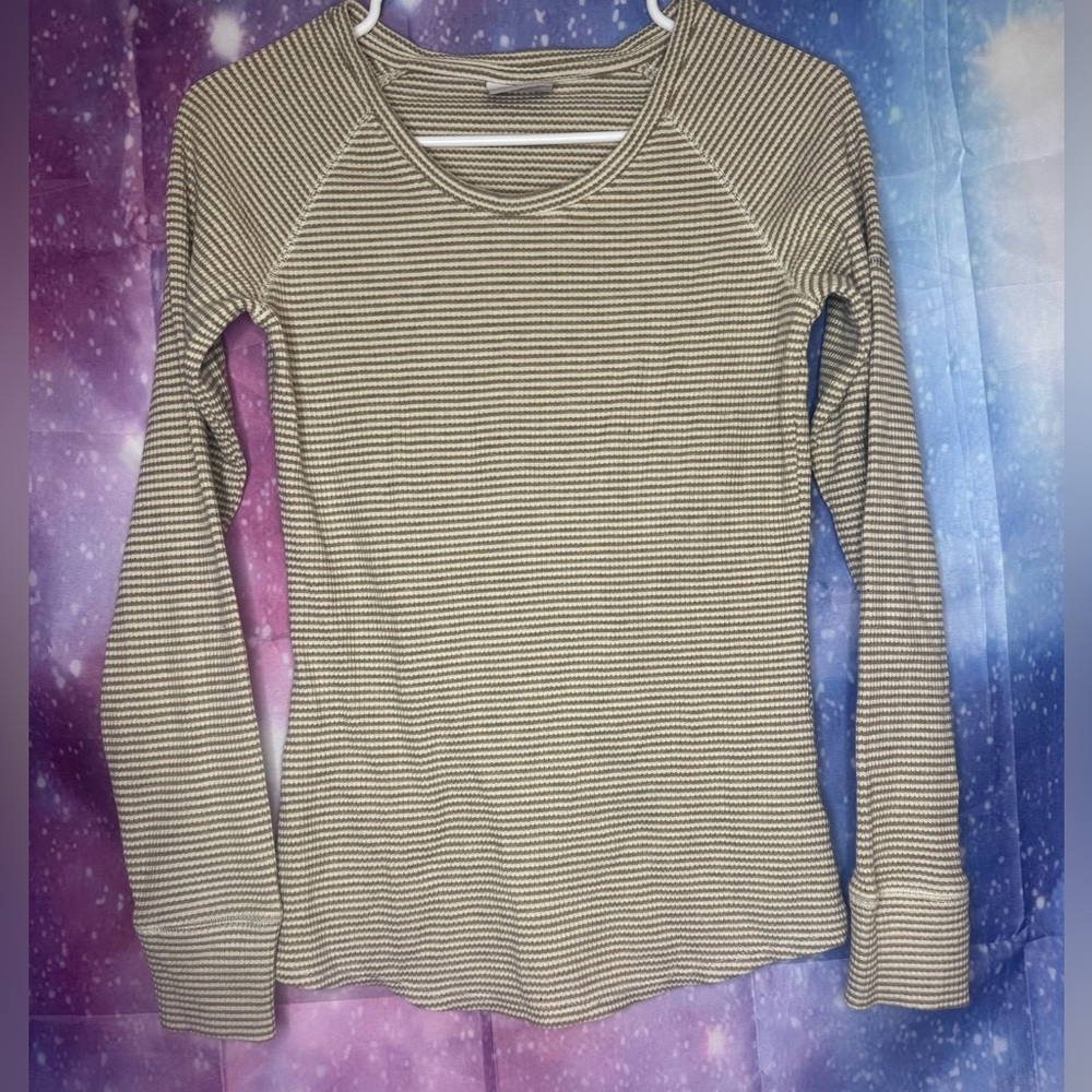 Columbia long sleeve shirt 🛍